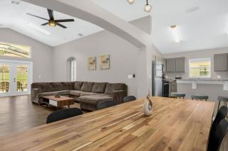 5 Bedroom 4 Baths Indian Creek 2504 Ol - 9