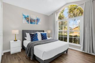 5 Bedroom 4 Baths Indian Creek 2504 Ol - 3