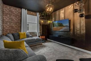 6 Bedroom 5 Bathroom Storey Lake 4366 Rs - 4