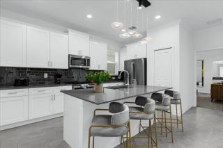 6 Bedrooms 5 Bathrooms Storey Lake 2660 Ss - 7