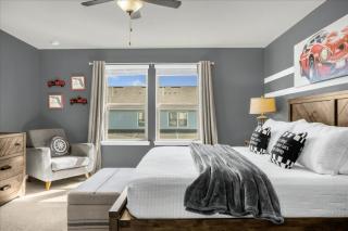 5 Bedrooms4 Bathrooms Windsor Westside 8924 Pw - 2