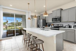 5 Bedroom5 Bathroomwindsor Island Resort3823La - 5