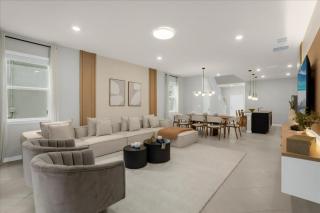 7 Bedrooms 55 Bathrooms Windsor Cay 16225Sk - 1