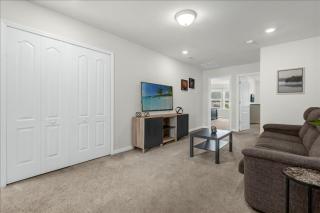 5 Bedrooms 4 Bathrooms Solterra 7436 Ol - Davenport - 1