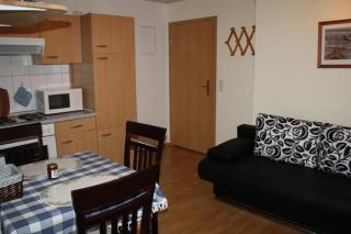 Ferienwohnung In Ruhigem Ferienhaus In Ahlbeck - 2