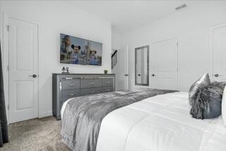 4 Bedroom 3 Bathroom Storey Lake 2425Rt - 3