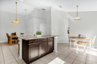 5 Bedrooms 4 Bathrooms Indian Creek 8056 Sd - 4