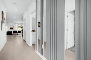 5 Bedrooms 4 Bathrooms Storey Lake 2432Rt New - 3