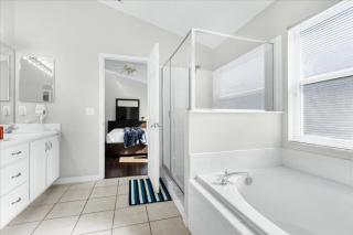 5 Bedrooms 4 Bathrooms Indian Creek 8056 Sd - 1