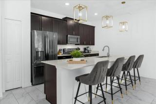 4 Bedrooms 3 Bathrooms Storey Lake 4257 Pd - 6