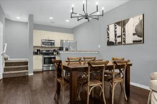 3 Bedrooms 2 Bathrooms Lucaya Village 22-102Lv - 5