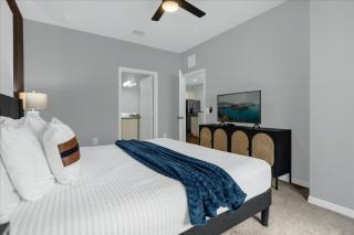 3 Bedrooms 2 Bathrooms Lucaya Village 22-102 - 1