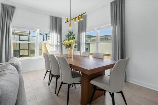 5 Bedrooms 4 Bathrooms Storey Lake 2612 Rt - 2