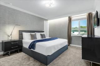 5 Bedroom 4 Bathroom Storey Lake 2601 Ss - 1