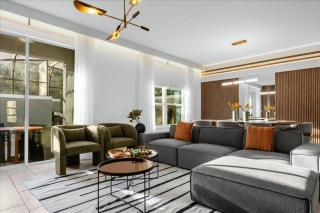 5 Bedrooms 4 Bathrooms Storey Lake 2533 Rt - 4