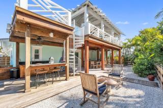 The Lady Fish Home - 7