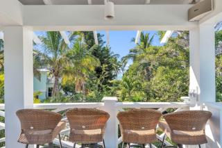 The Lady Fish Home - 0