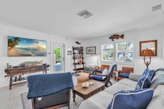 The Lady Fish Home - 1