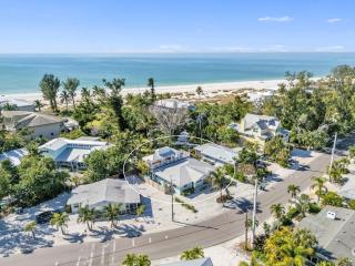 The Lady Fish Home - Anna Maria - 6