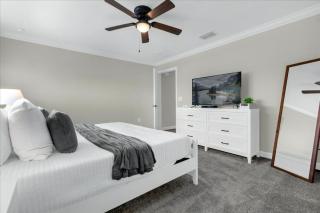 4 Bedrooms 3 Bathrooms Storey Lake 2893 Ss - 5