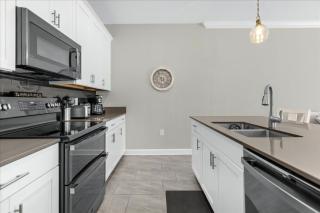 4 Bedrooms 3 Bathrooms Storey Lake 2893 Ss - 4