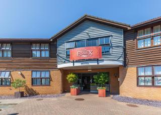 The Essex Golf & Country Club Hotel - 8