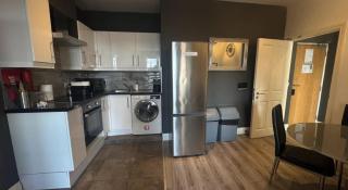 Abbey Apartments - 5