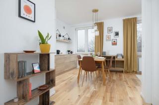 Spacious One Bedroom Apartment for 2 People in Warsaw by Noclegi Renters - 0