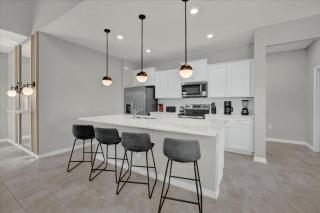 7 Bedrooms 55 Bathrooms Windsor Cay 16202Tw - 3