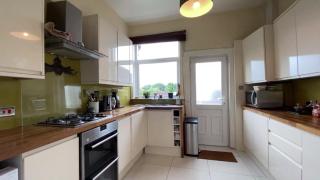 Princes Street Suites - 4