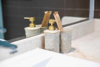 Tula Thaara Duplex with Private Beach and Pool in Al Marjan Island - 2