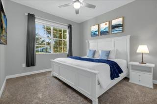 5 Bedroom 5 Bathroom Storey Lake 4735Kc - 1