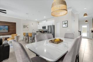 4 Bedrooms 3 Bathrooms Storey Lake 2621 Ss - 6