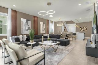 7 Bedroom 55 Bathroom Windsor Island - 6