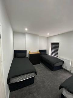 Cardiff Central Studio Sleeps 4 - 7