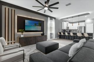 9 Bedrooms 5 Bathrooms Champions Gate 9017 St - 1