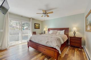 South Lake Tahoe Charm - 3