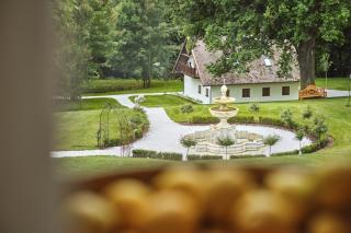 Schloss - Schenke Tunzenberg - 1