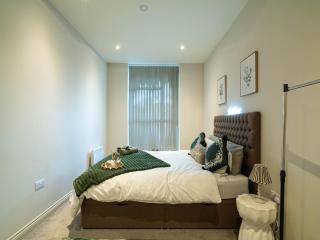 Luxury 1-Bed Apartment in Leeds City Centre - 5