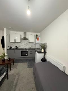 Seabreeze Suits Bournemouth - 1