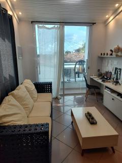 Apartamento padrão bem localizado - 3