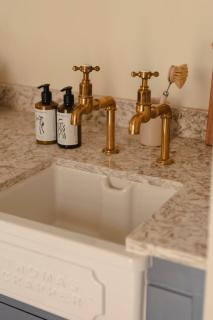 Luxury Apartment with Roof Terrace - Cotswolds - 8