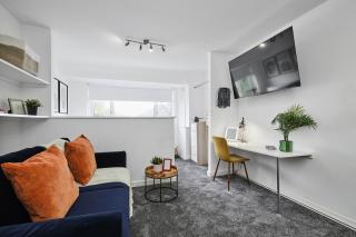 Cosy Studio Apt in Leeds - 9