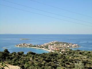 Großes Ferienhaus mit Terrasse, Balkons und Garten - 7