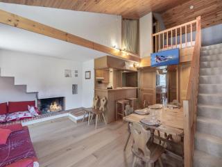 Appartement Duplex Centre Courchevel 1850, Balcon, Parking et Casier à Skis - FR-1-564-12 - 0