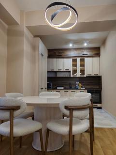 SkyLine 12 East Gate Apartment - 3