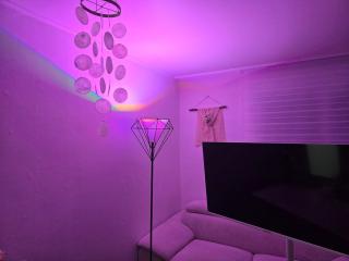 5 minutes walk from Cheongdam Station 8 minutes from Gangnamgu Office Station - 7