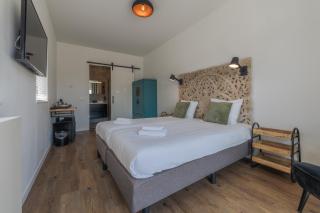 Strandhotel Dennenbos - 3