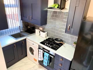 Beautiful home near Elland Road stadium - 8