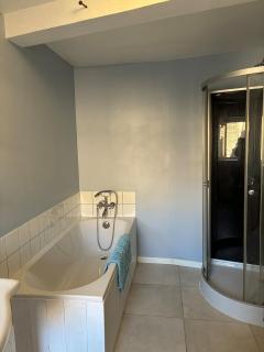 Spacious Village House in Ginoles with Garden - 5